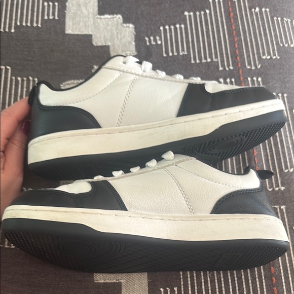 Boys Polo Black and White Sneakers - Picture 8 of 8